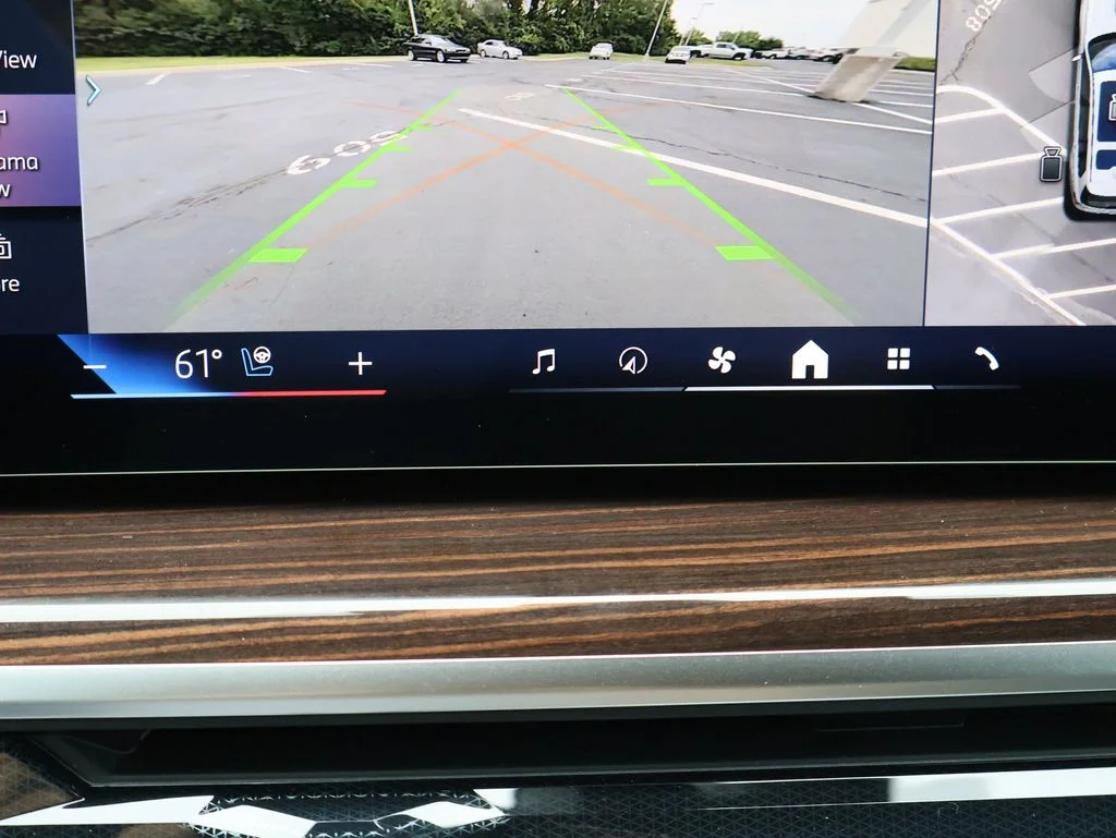 New 2027 White BMW xDrive40i image 30
