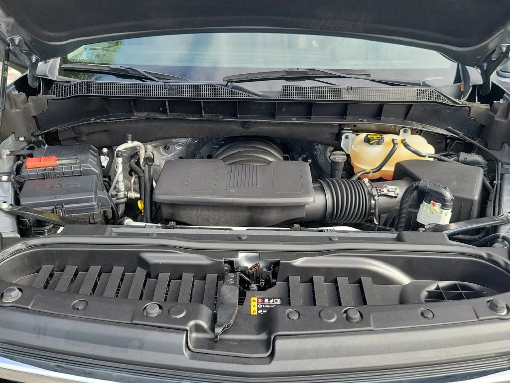 Used 2025 Gray Chevrolet LT image 35