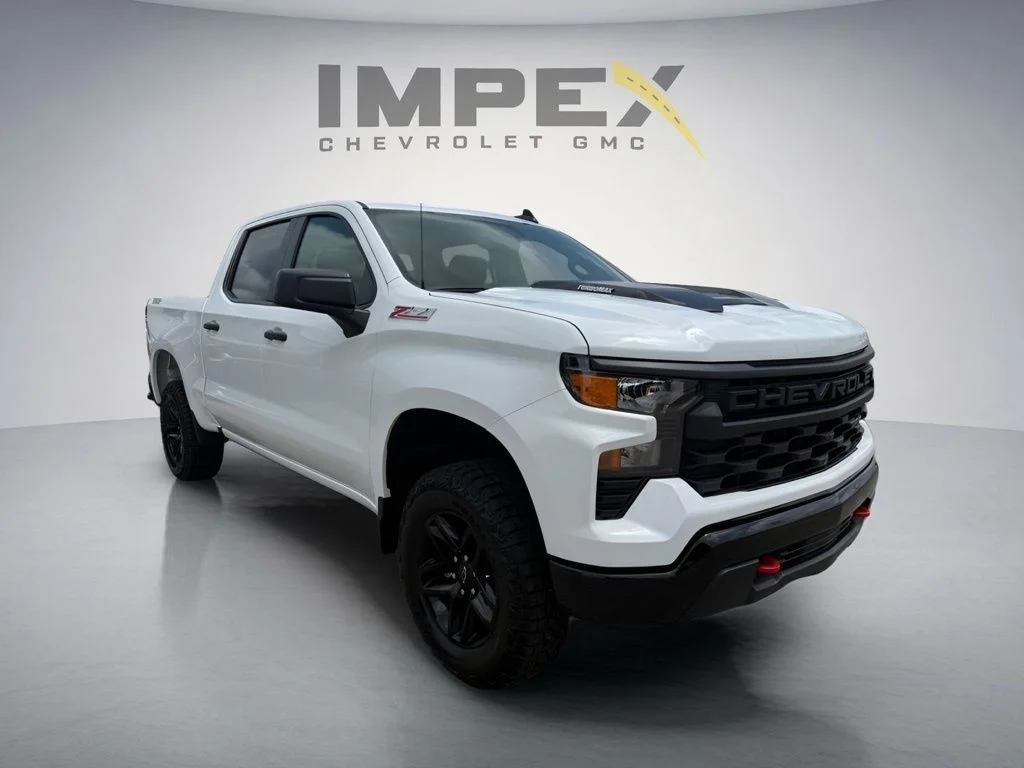 New 2026 White Chevrolet Custom Trail Boss image 7