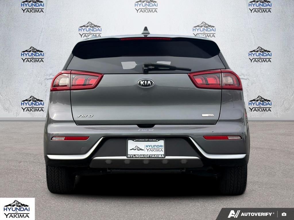 Used 2017 Metal Stream Kia LX image 5