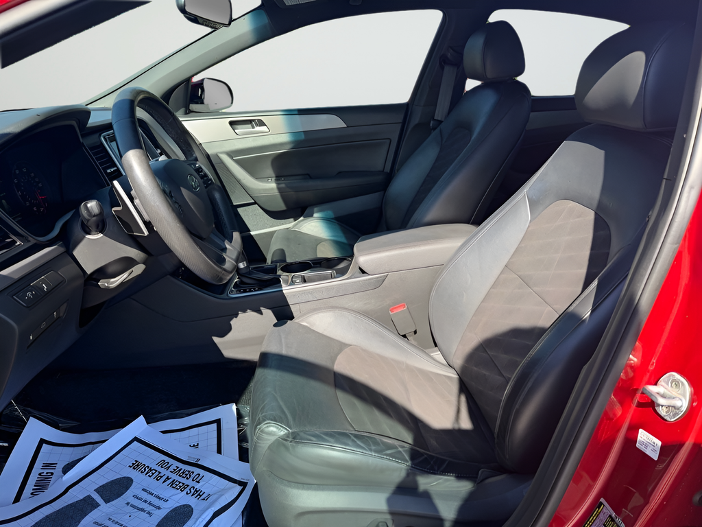 Used 2018 Red Hyundai Sport image 18