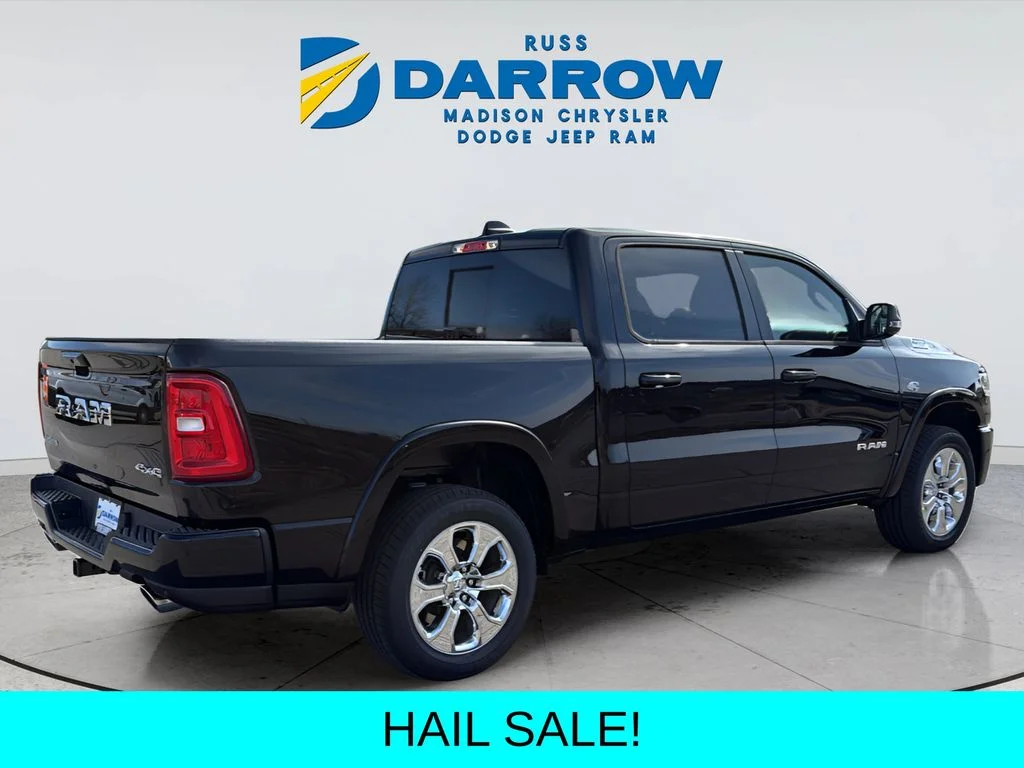 New 2026 Diamond Black Crystal Pearl-Coat Exterior Paint RAM Big Horn/Lone Star image 5