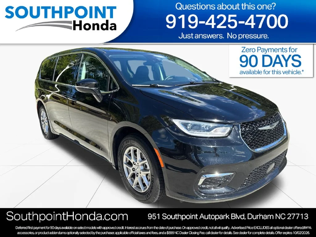 Used 2024 Diamond Black Chrysler Touring L image 1