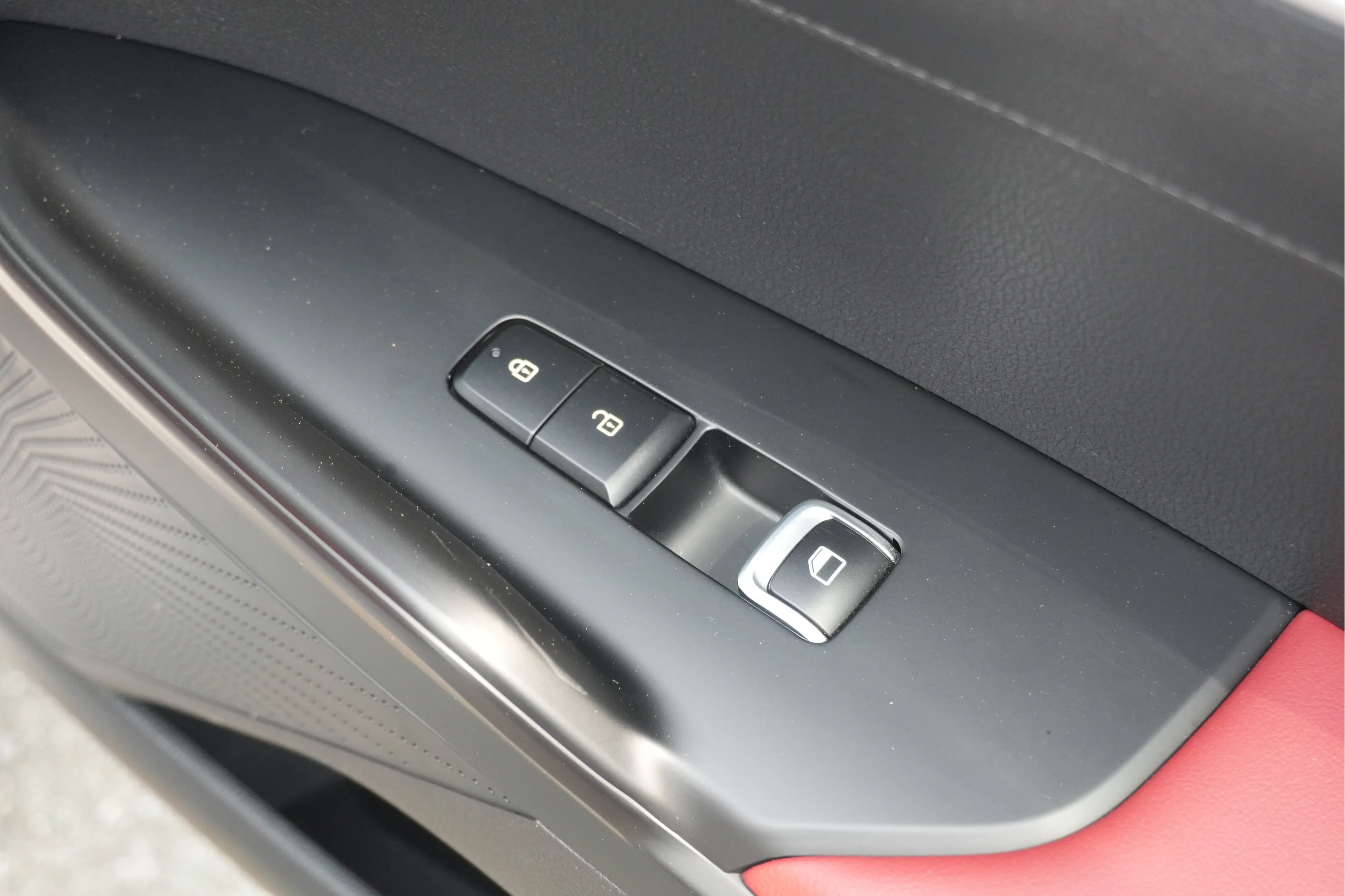 Used 2023 Wolf Gray Kia GT-Line image 19