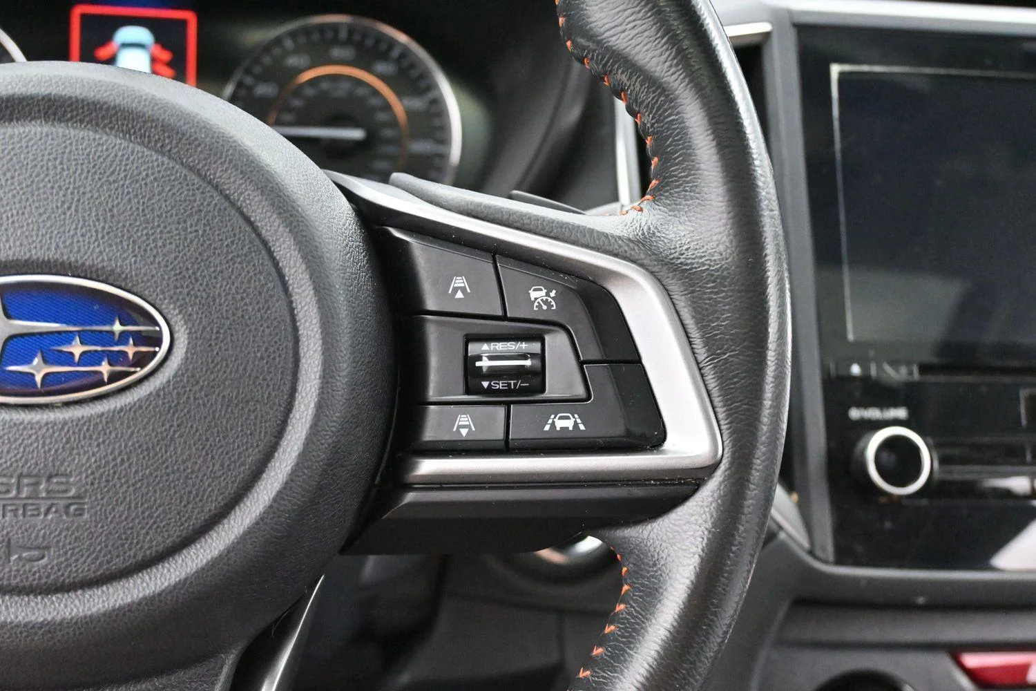 Used 2019 Dark Gray Metallic Subaru Limited image 15