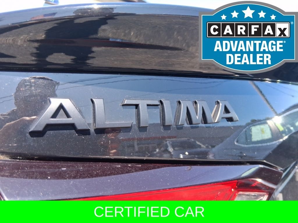 Used 2022 Black Nissan 2.5 SR image 12