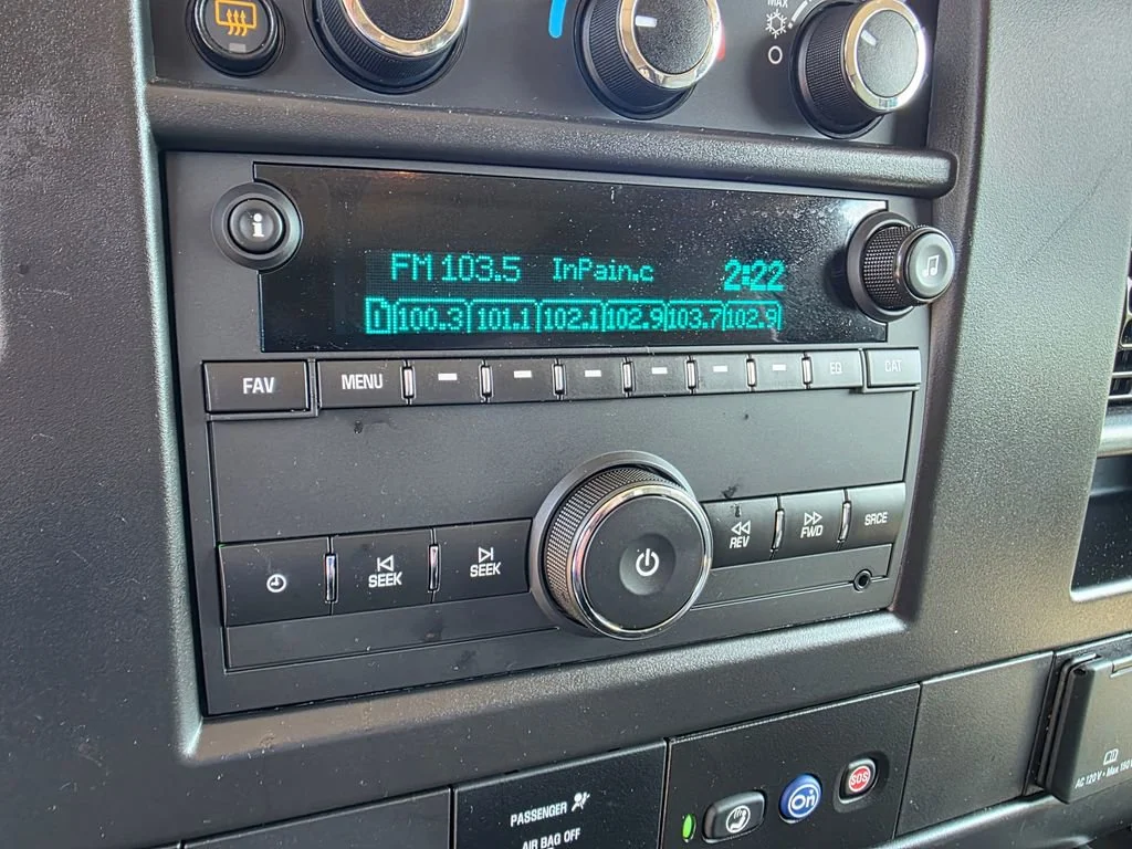 Used 2025 Summit White Chevrolet 1LS image 16