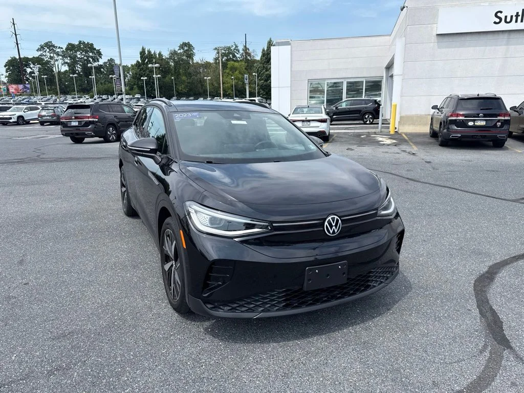 Certified Used 2023 Deep Black Pearl Volkswagen Pro S image 8