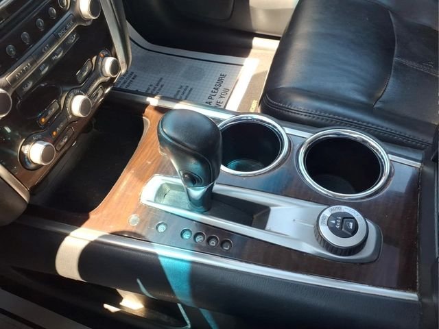 Used 2015 Silver Nissan Platinum image 24