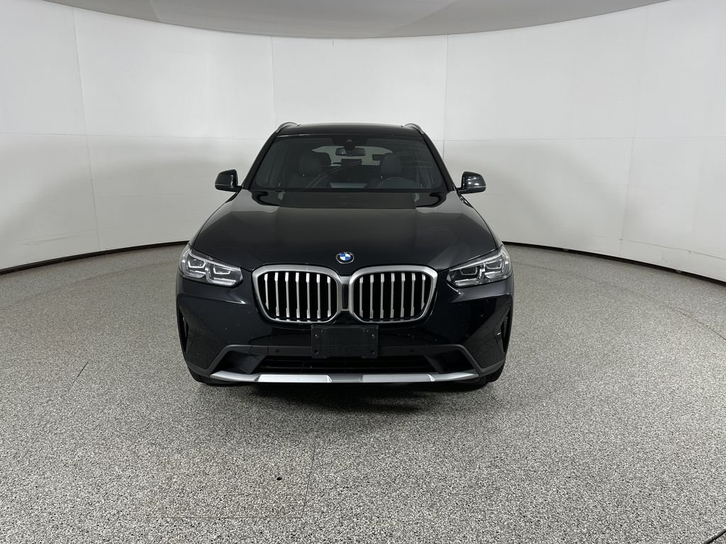Used 2019 Black BMW xDrive30i image 3