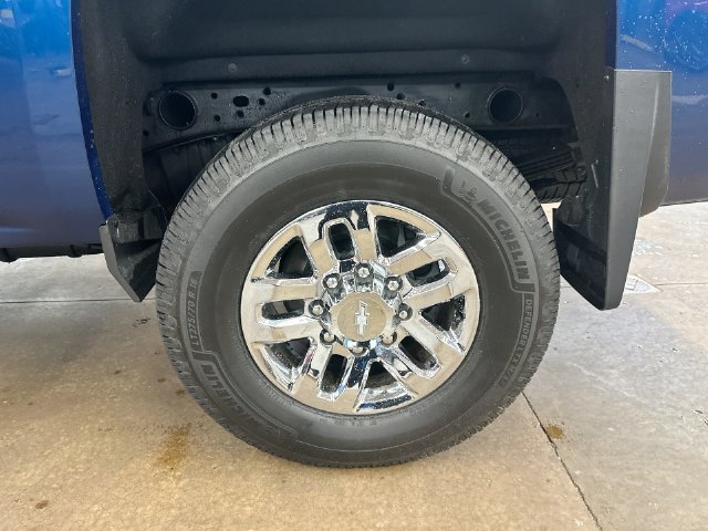 Used 2019 DEEP OCEAN BLUE METALLIC Chevrolet LT image 49