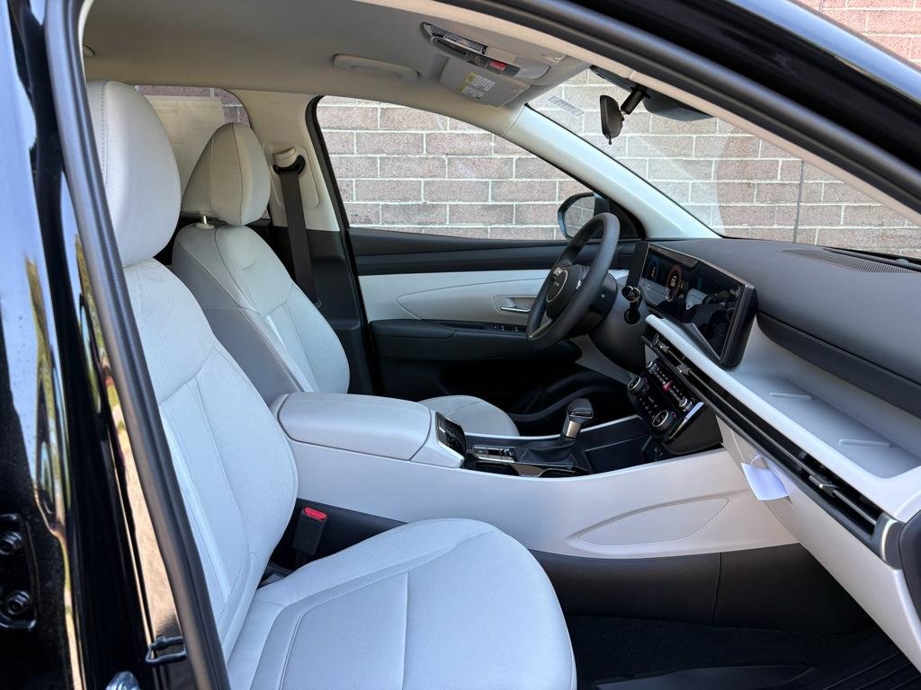 New 2026 Phantom Black Hyundai SEL FWD image 26