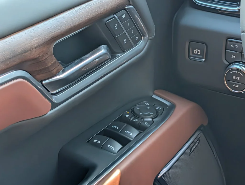 New 2026 Glacier White Tricoat GMC Denali Ultimate image 16