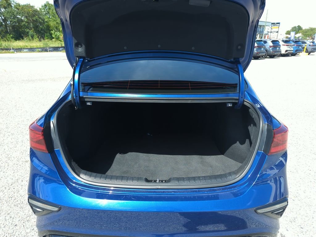 Used 2021 Blue Kia LXS image 28