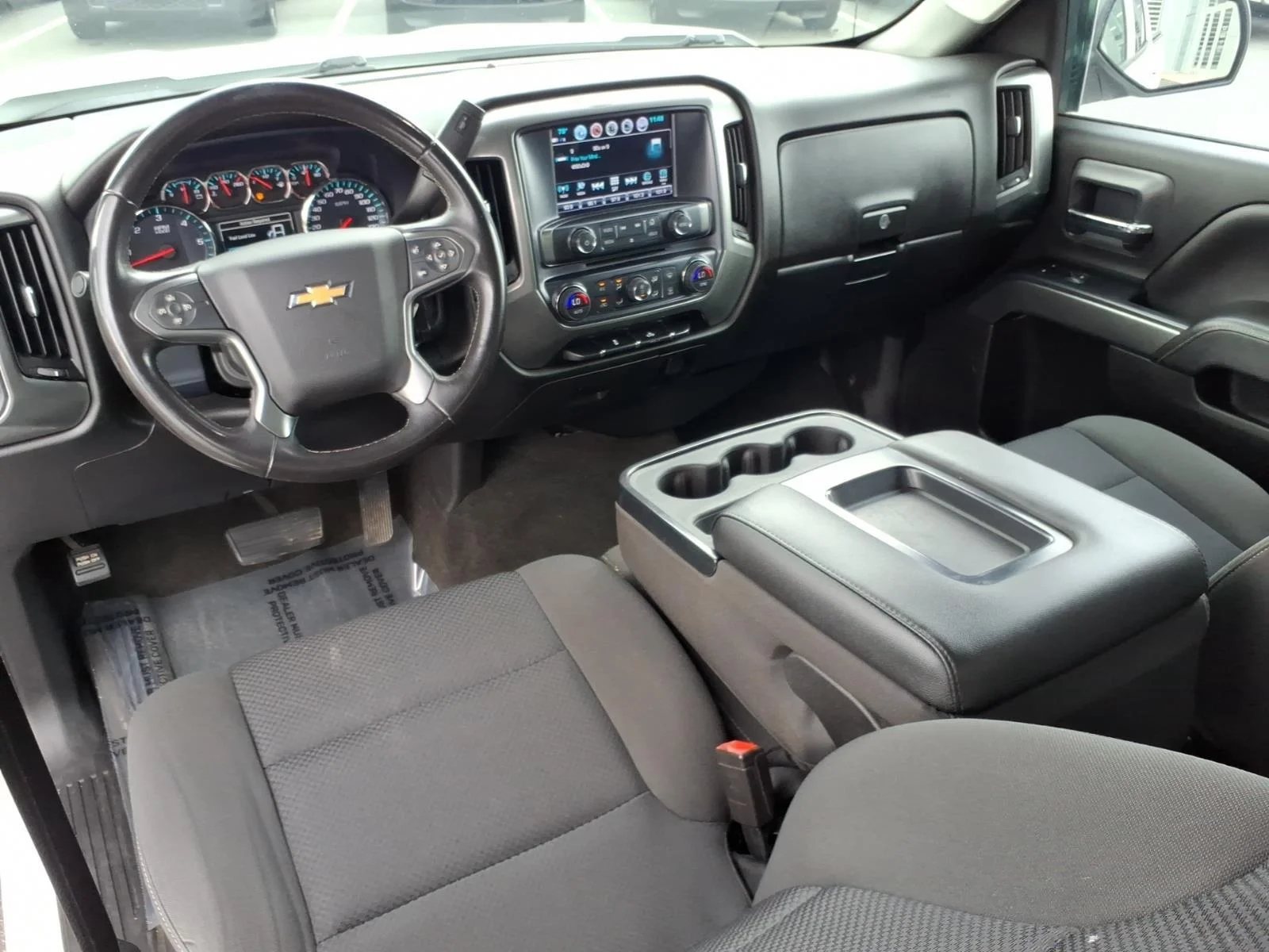 Used 2018 Summit White Chevrolet LT image 19