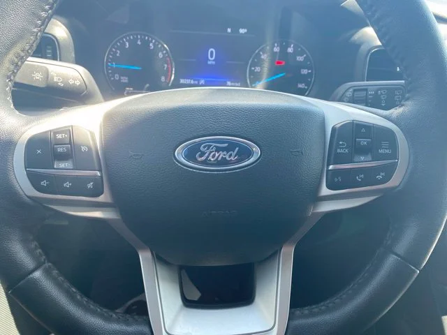 Used 2023 Gray Ford XLT image 17