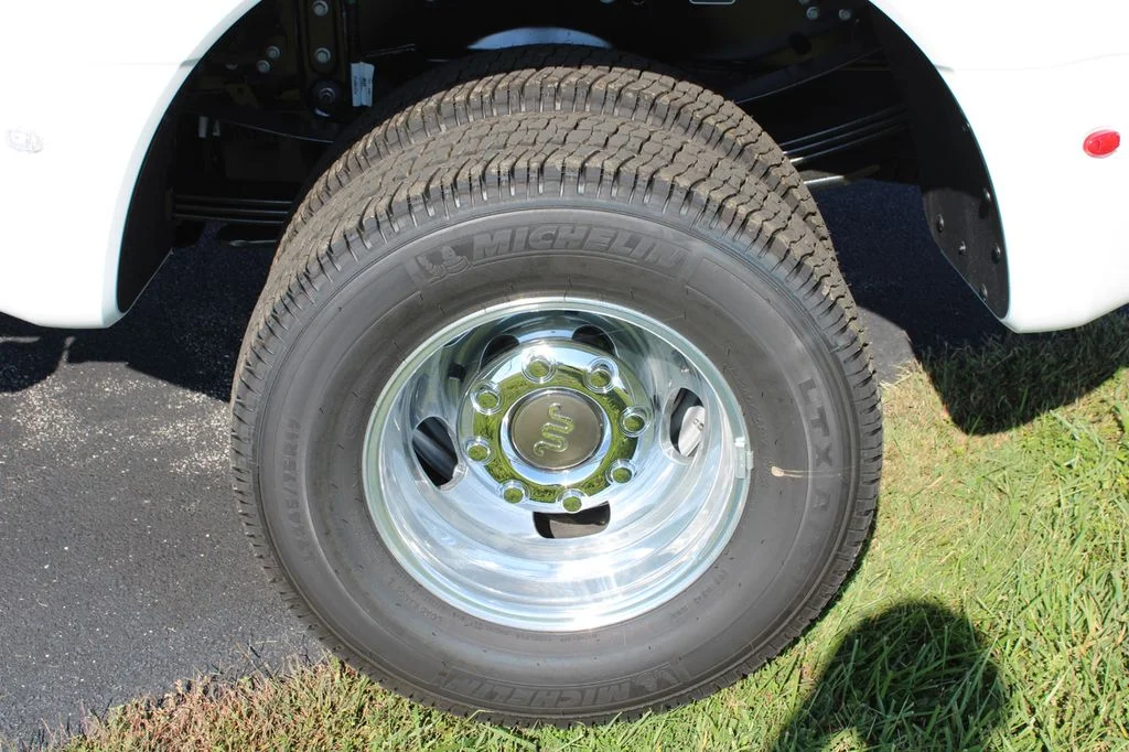 New 2026 Star White Metallic Tri-Coat Ford F-350® King Ranch® image 12