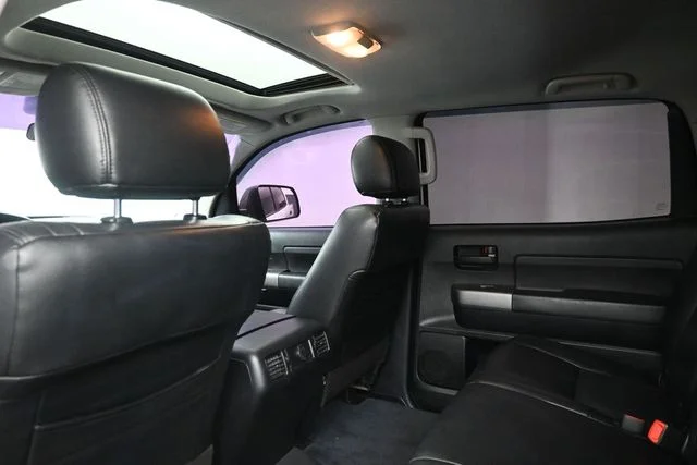 Used 2011 White Toyota Grade image 18