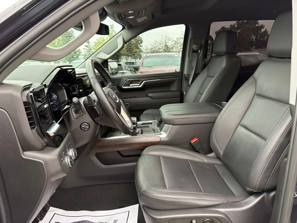 Used 2024 Silver GMC SLT image 11