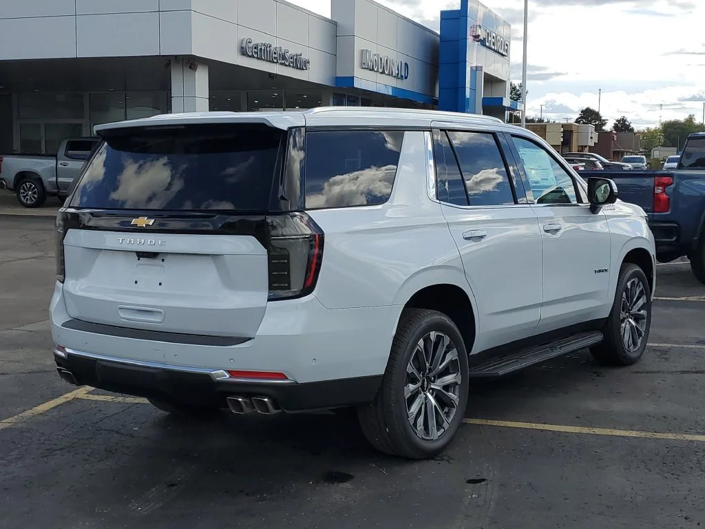 New 2026 Polar White Tricoat Chevrolet High Country image 3