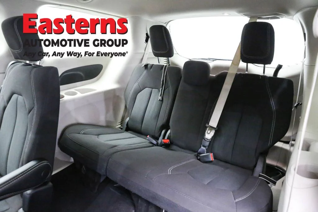 Used 2023 Red Chrysler LX image 22