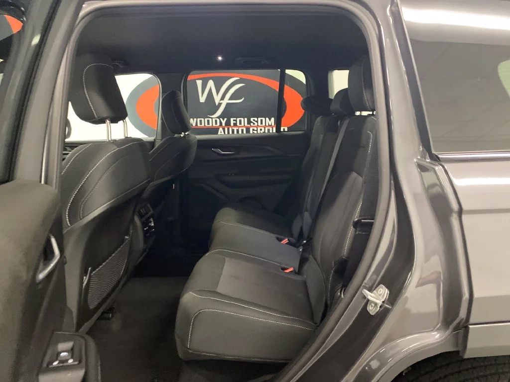 Used 2025 Gray Jeep Laredo image 15