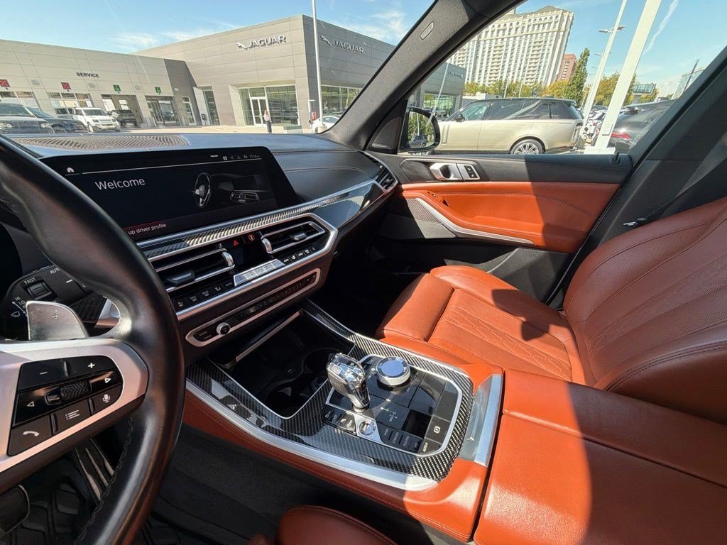 Used 2023 Mineral White Metallic BMW M50i image 18
