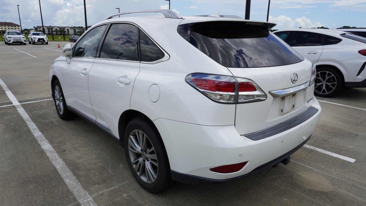 Used 2013 White Lexus  image 8