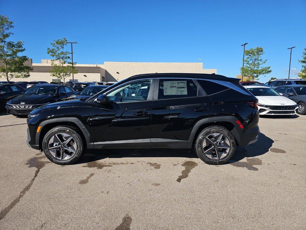 New 2026 Black Hyundai SEL Plus AWD image 2