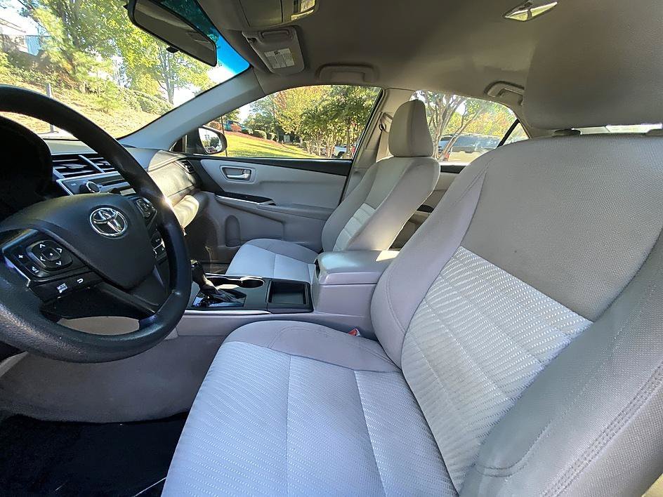 Used 2017 Midnight Black Metallic Toyota LE image 11
