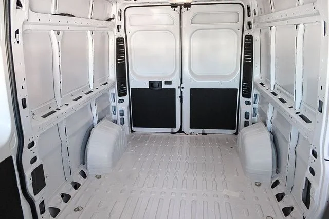 New 2026 Bright White Clear-Coat Exterior Paint RAM High Roof image 21