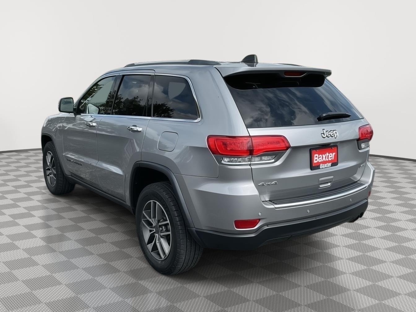 Used 2019 Billet Silver Metallic Clearcoat Jeep Limited image 23
