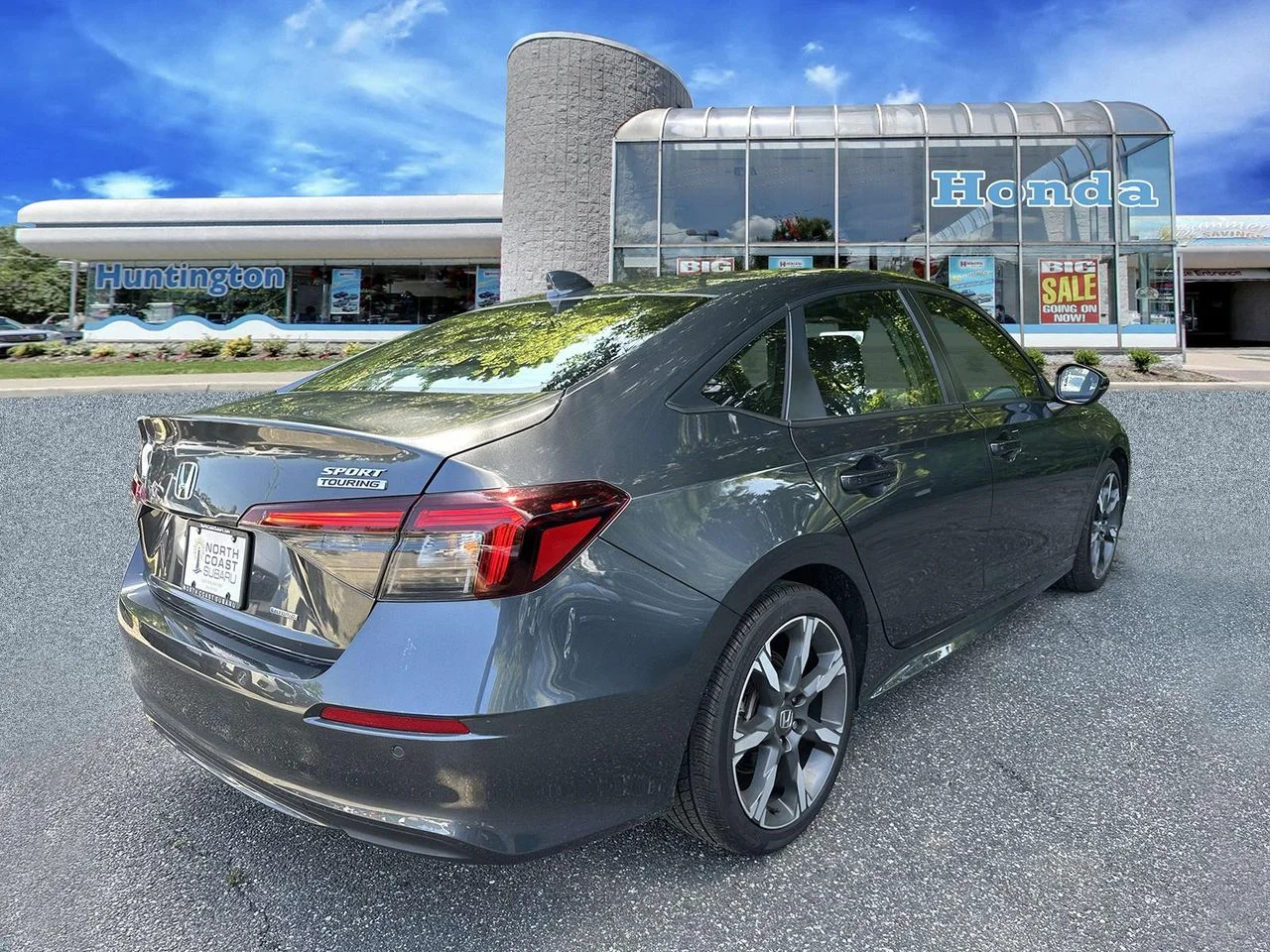Used 2025 Meteorite Gray Metallic Honda Sport image 3
