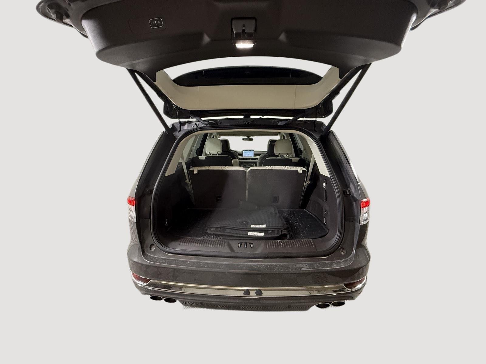 Used 2021 Chroma Caviar Dark Gray Lincoln Black Label image 8