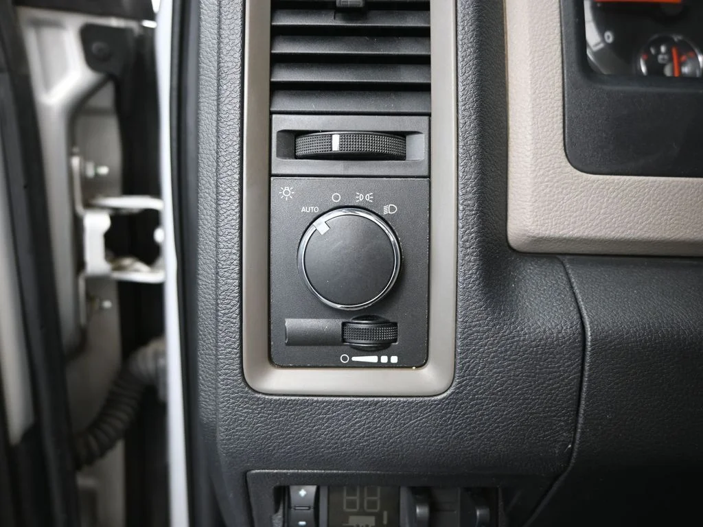 2011 RAM Ram 3500 Chassis Cab ST - Photo 29