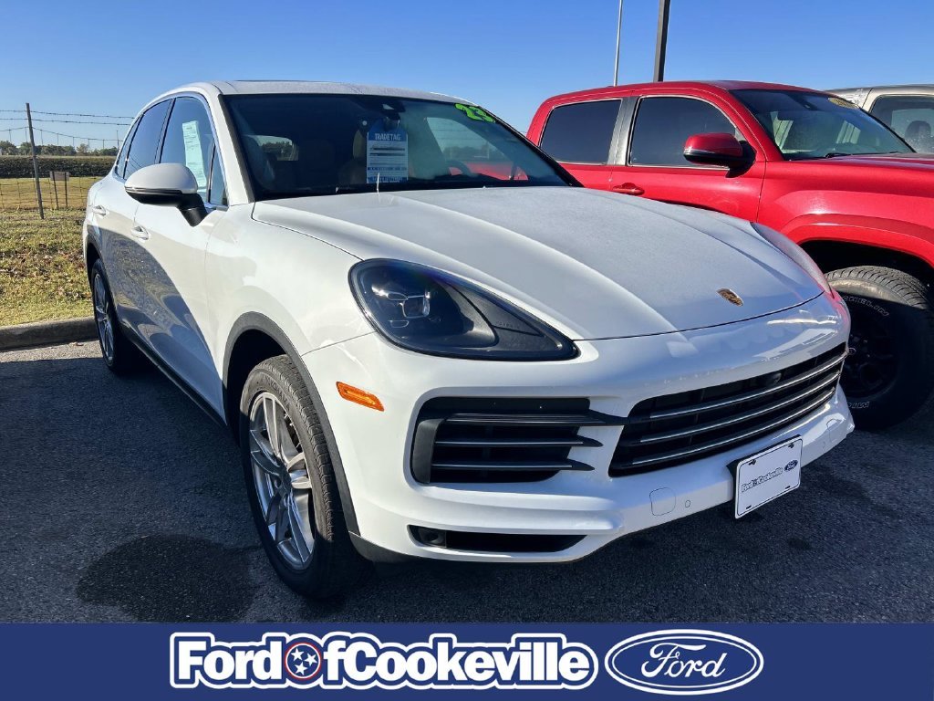 Used 2023  Porsche  image 2