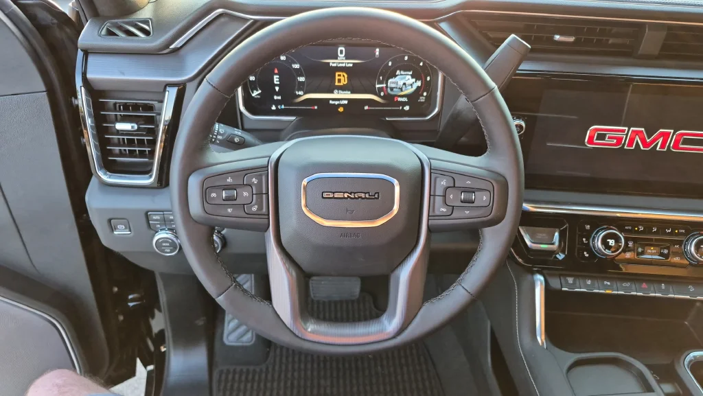 New 2026 GMC Sierra 2500HD Denali Ultimate, photo 12