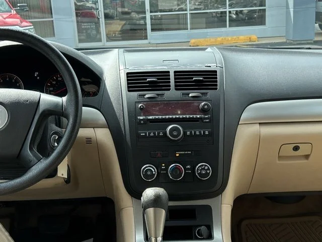 Used 2007 Brown Saturn XE image 24