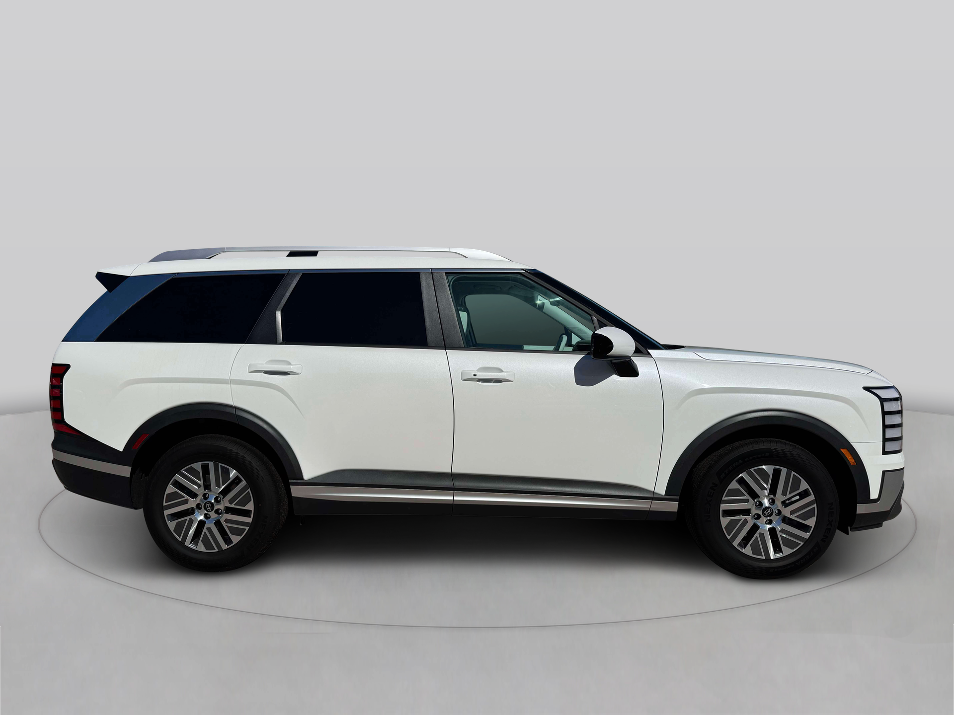 New 2027 White Hyundai SEL 7P image 9