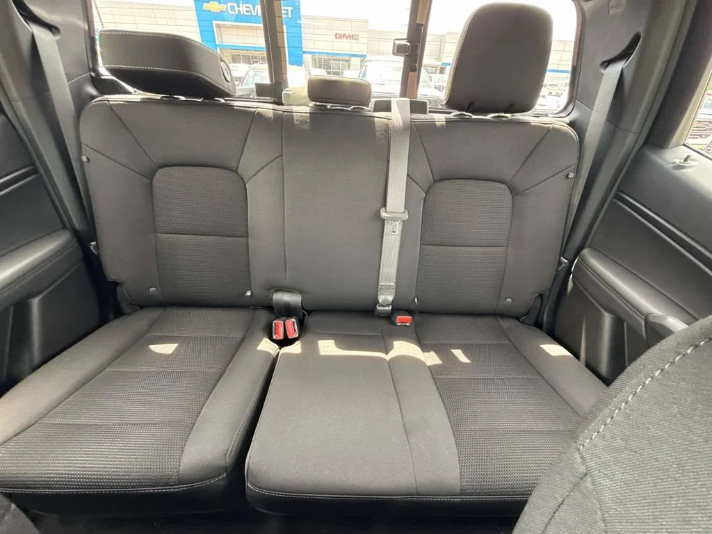 New 2026 Onyx Black GMC Elevation image 44