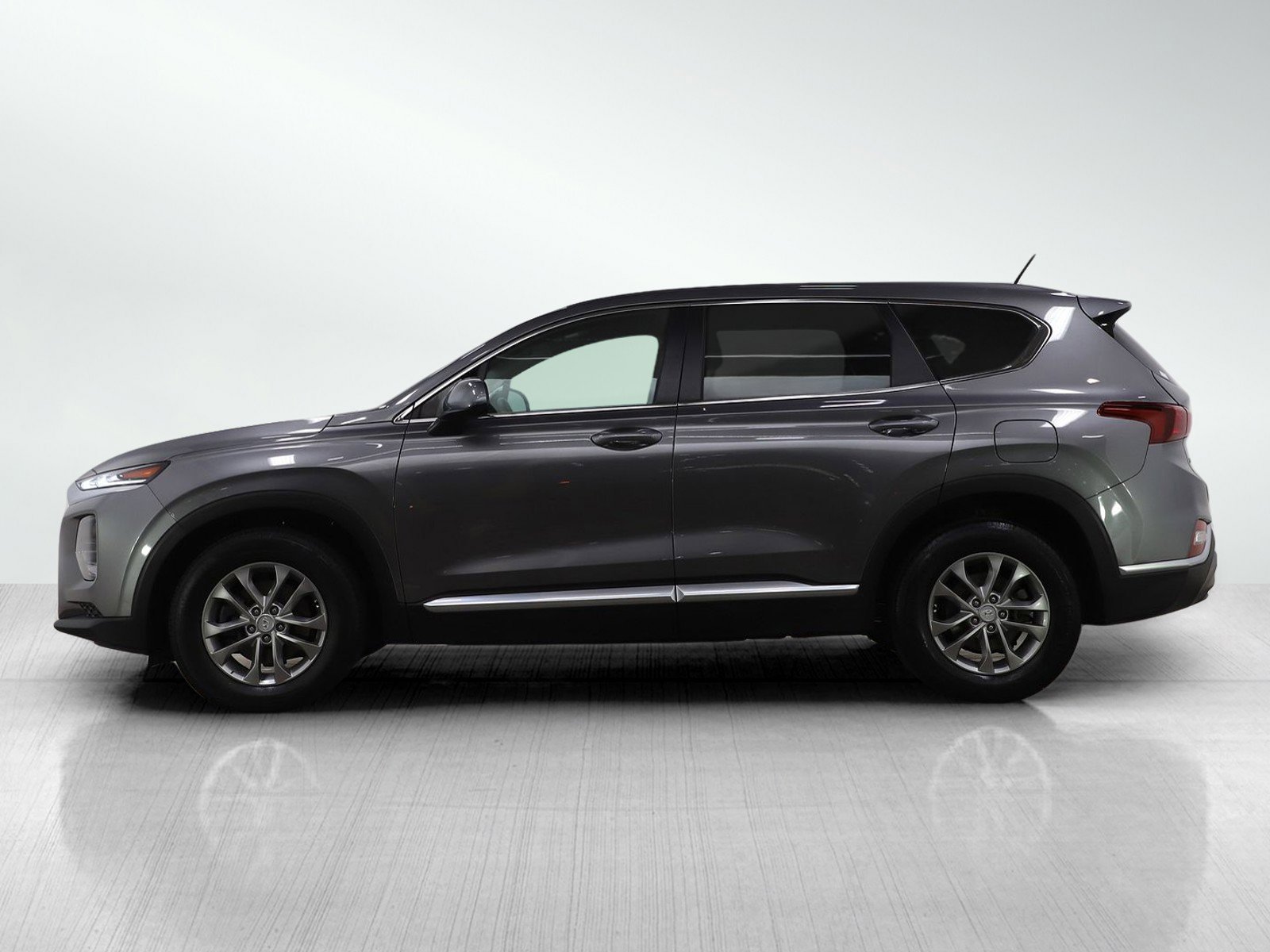 Used 2020 Hyundai Santa Fe SE with VIN 5NMS2CAD1LH176839 for sale in Wayzata, Minnesota