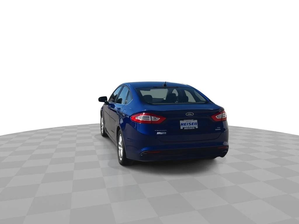 Used 2014 Blue Ford SE image 7