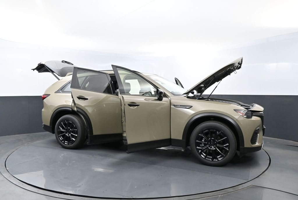 New 2026 Zircon Sand Metallic Mazda 3.3 Turbo Premium AWD image 32