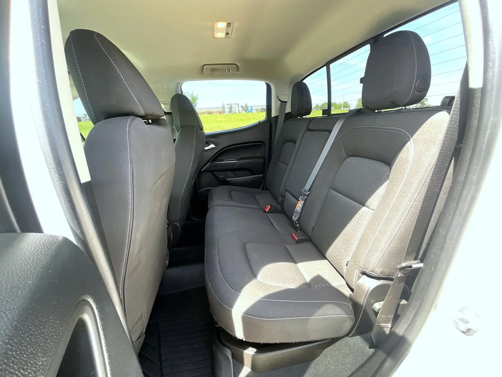 Used 2019 White GMC SLE1 image 20