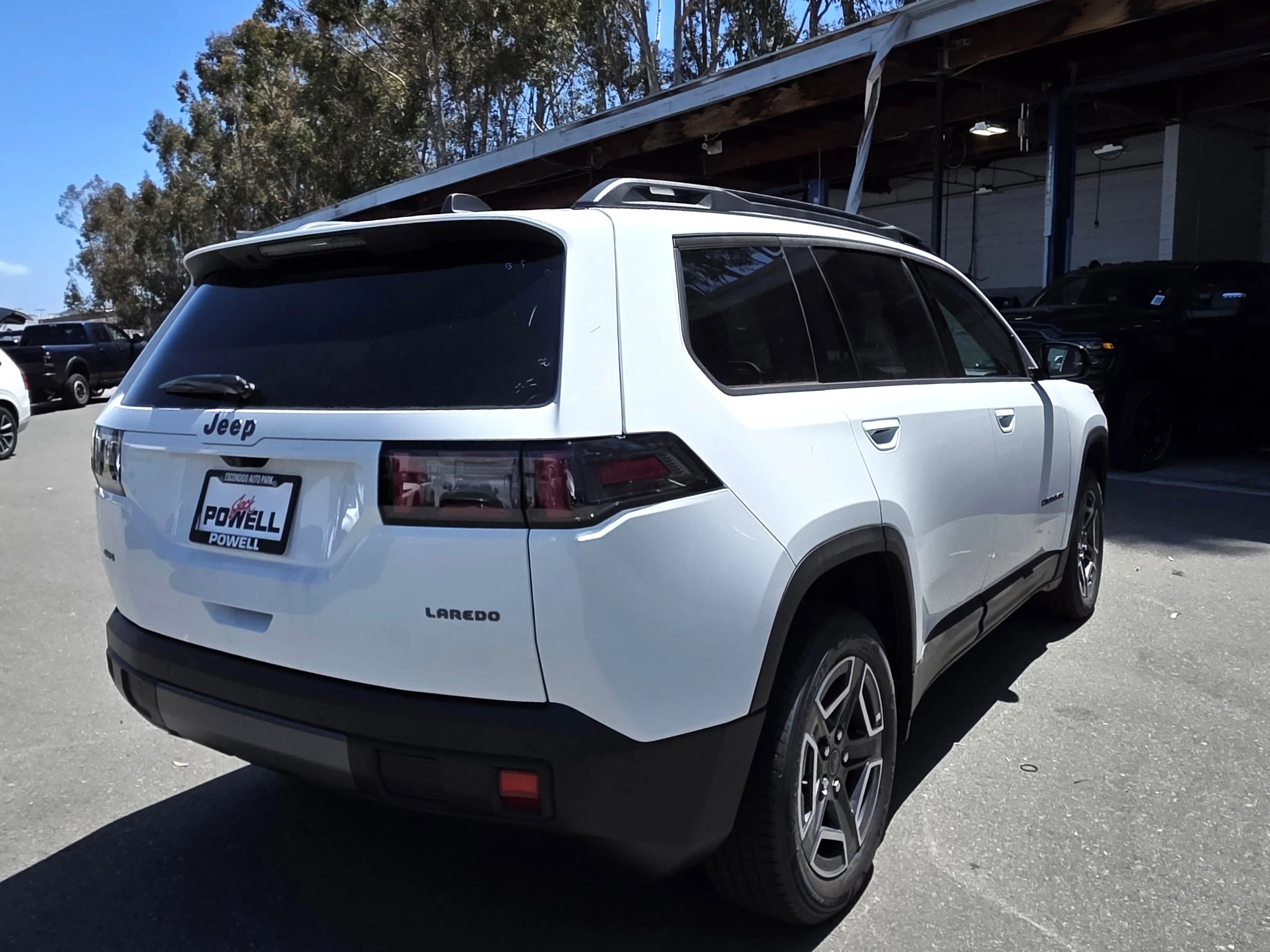 New 2026 Bright White Clearcoat Jeep Laredo image 5