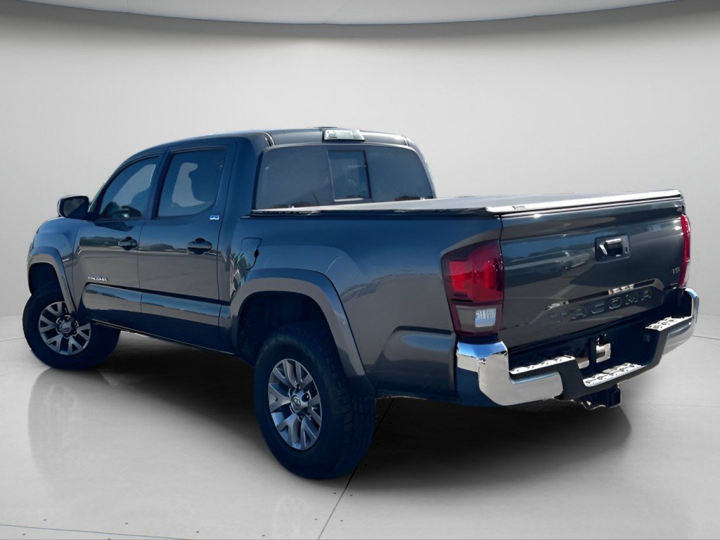 Used 2018 Magnetic Gray Metallic Toyota SR5 image 11