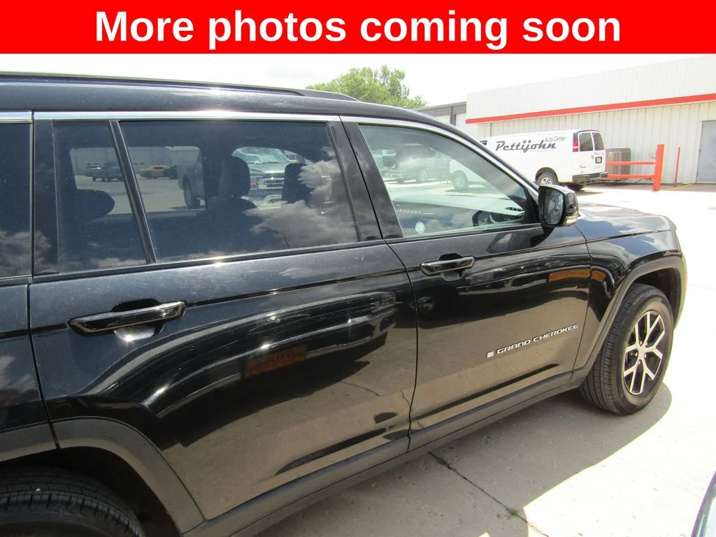 Used 2024 Black Jeep Limited image 6
