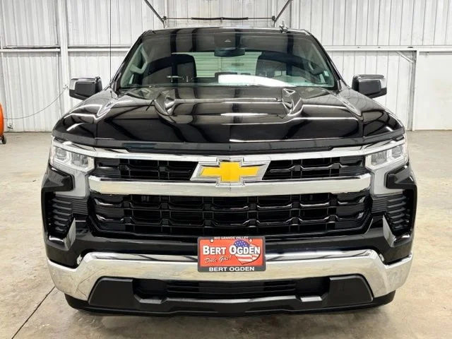 Used 2026 Black Chevrolet LT image 2