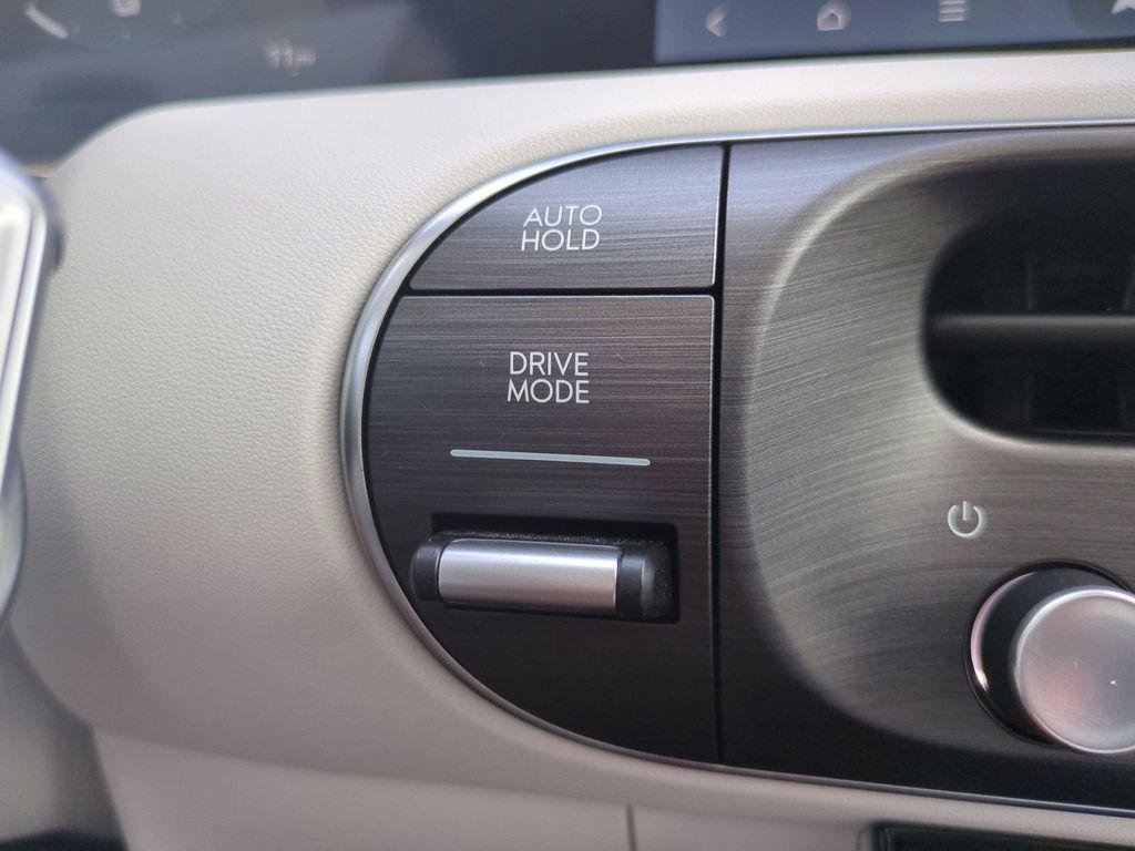 New 2027 Silver Hyundai Blue SEL Premium 7P image 32