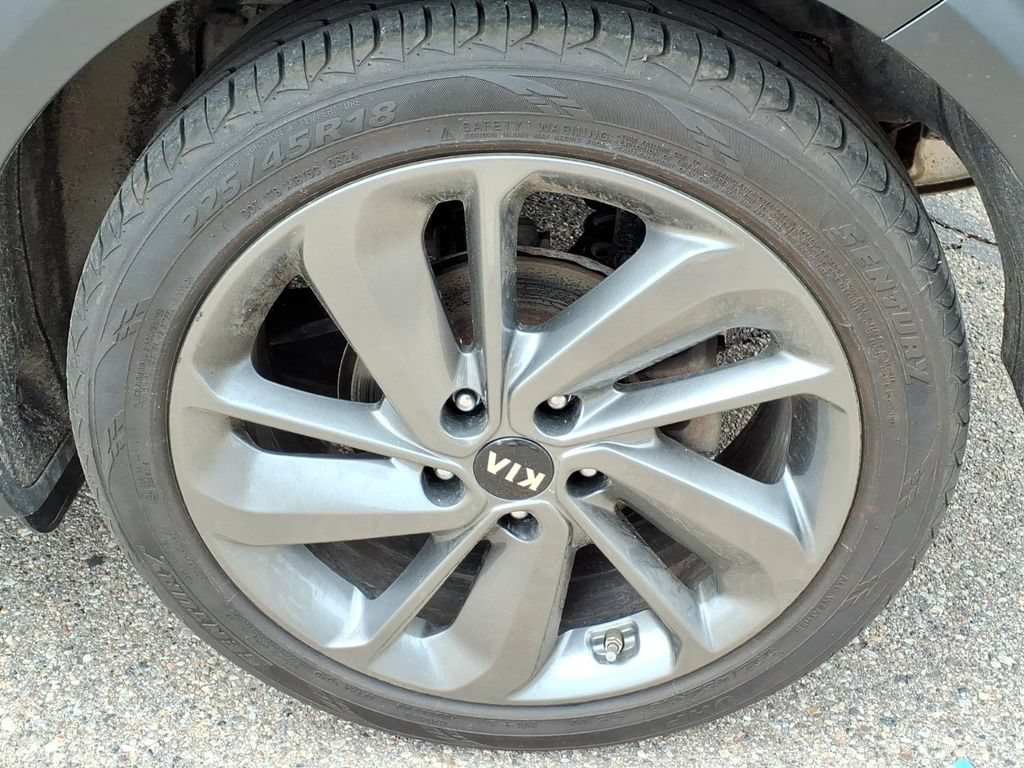 Used 2017 Black Kia EX image 7